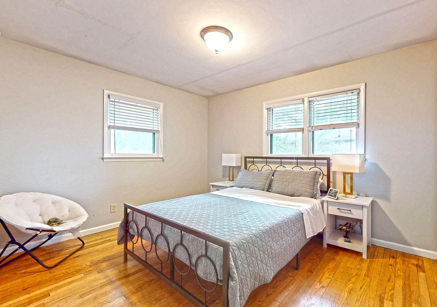 1607 W William St Champaign, IL 61821  | Single Family