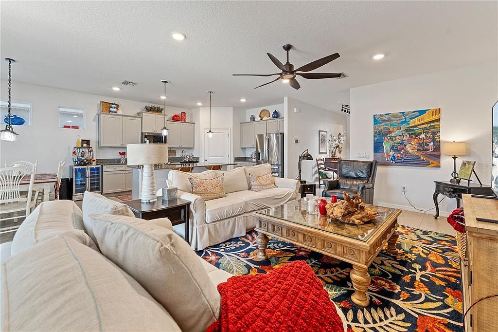 1094 Manzanar Pl Wesley Chapel, FL 33543  | Single Family