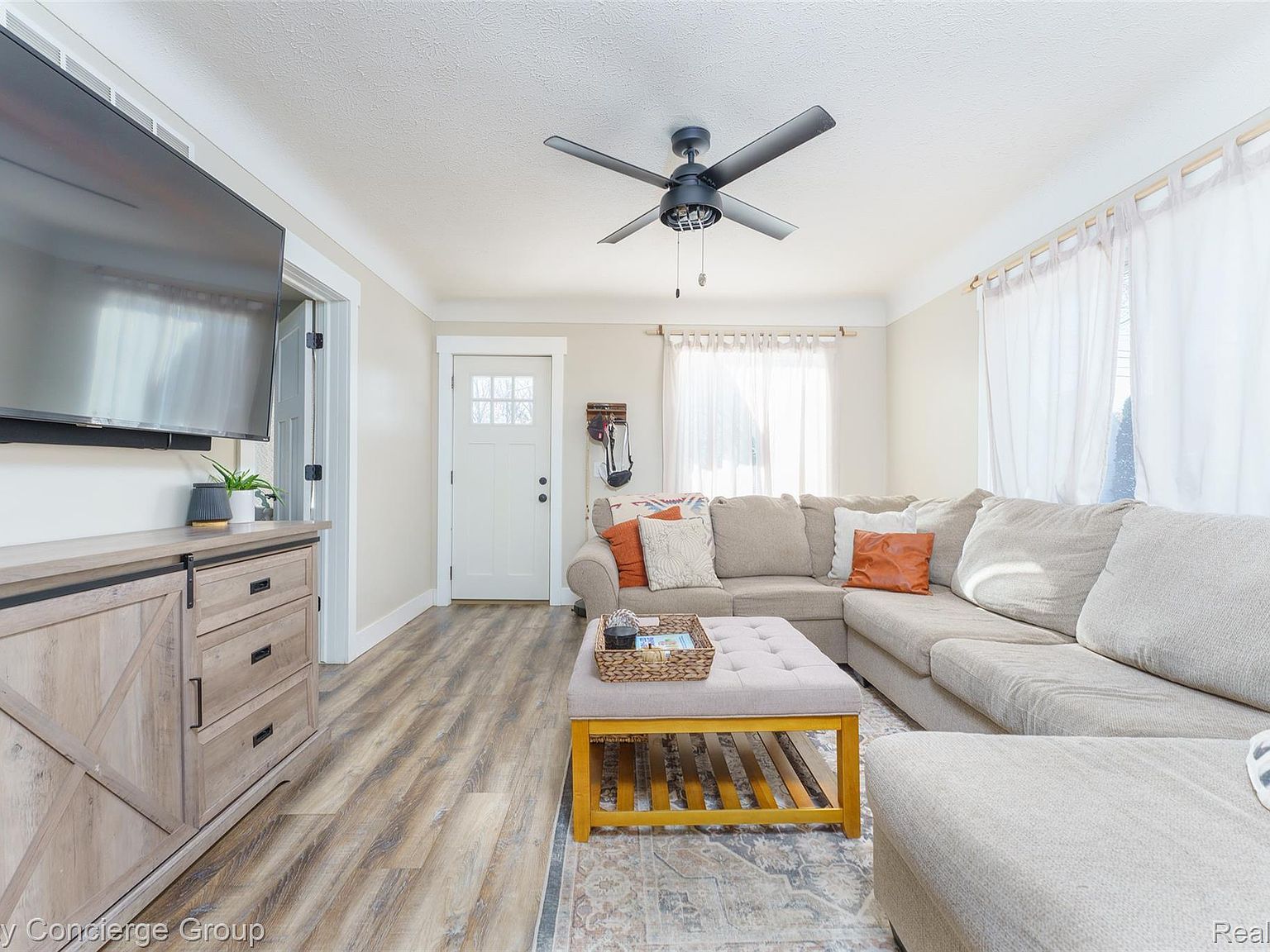 104 W John St Durand, MI 48429  | Single Family