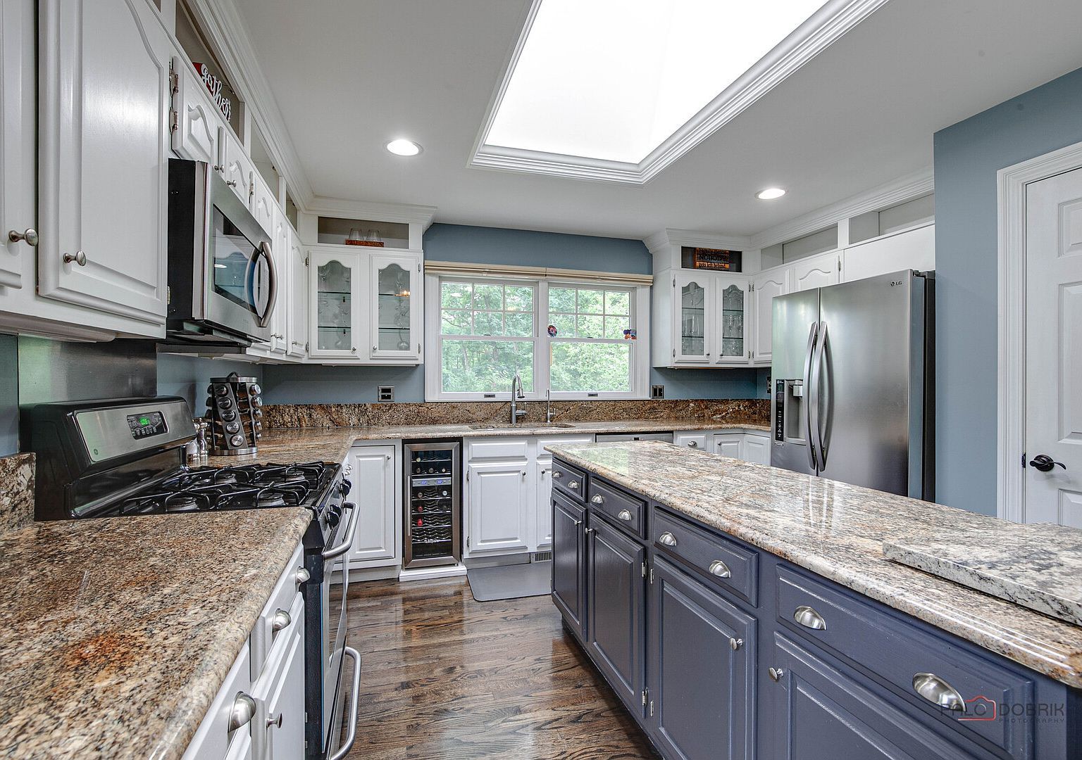 15393 W Oak Spring Rd Libertyville, IL 60048  | Single Family