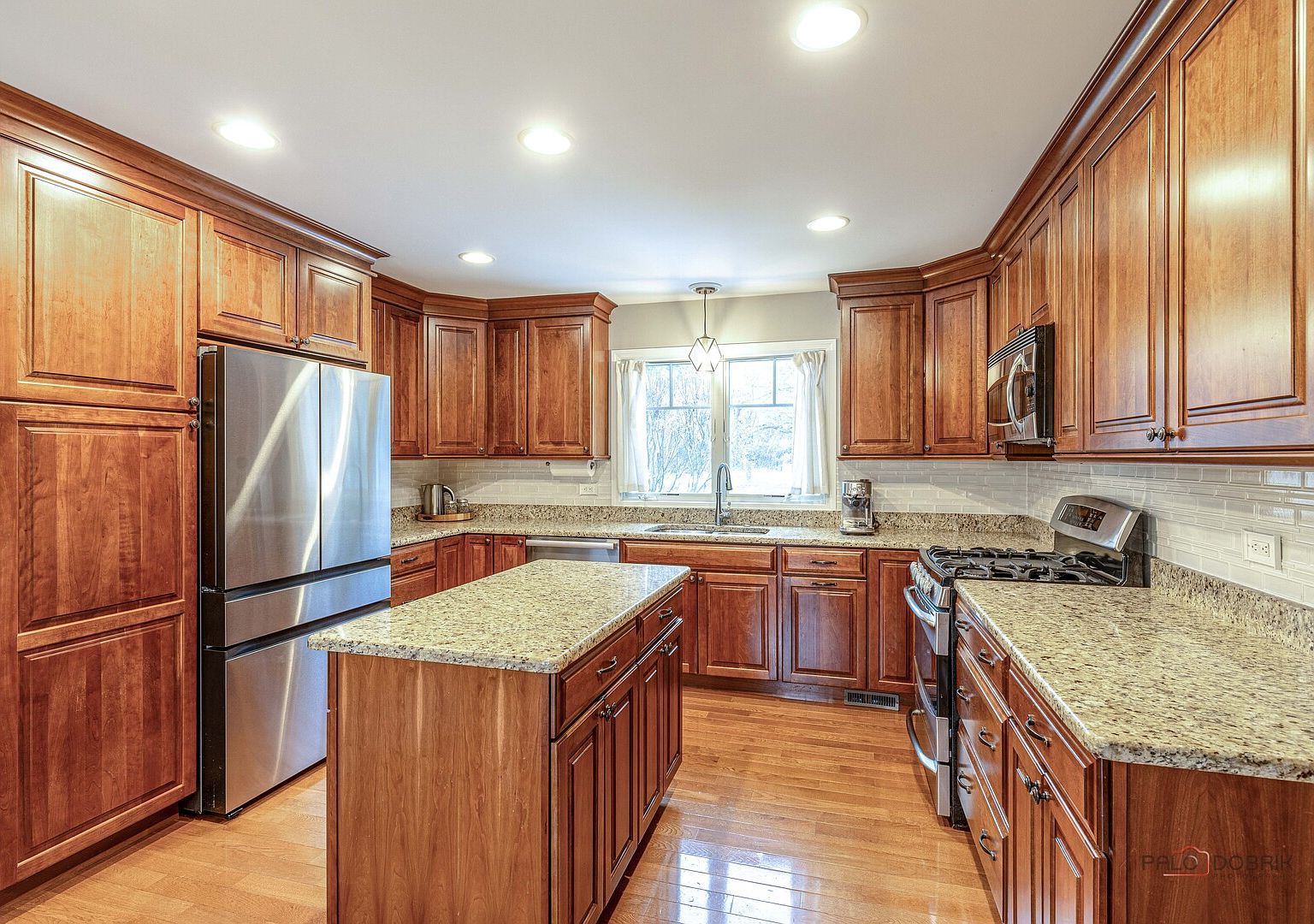 29860 N River Dr Libertyville, IL 60048  | Single Family