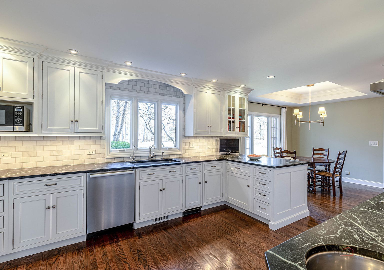 609 Old Hickory Ln Libertyville, IL 60048 | Single Family