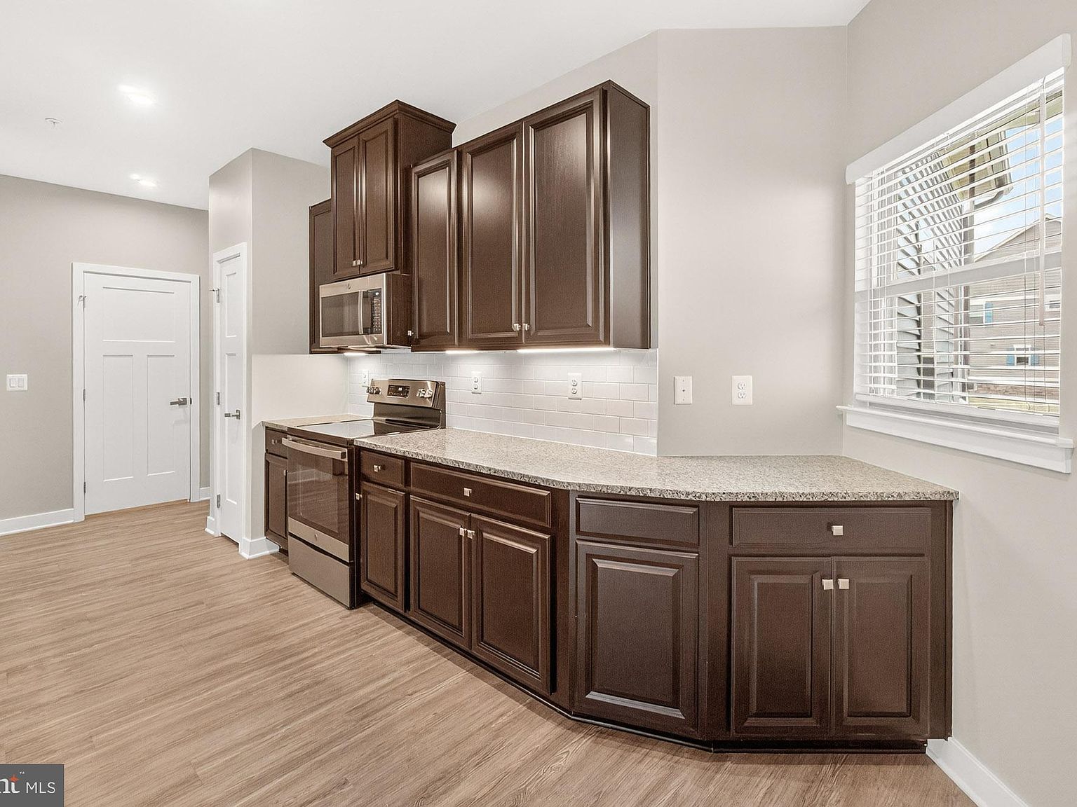 3207 Thornapple Dr Frederick, MD 21704  | New build