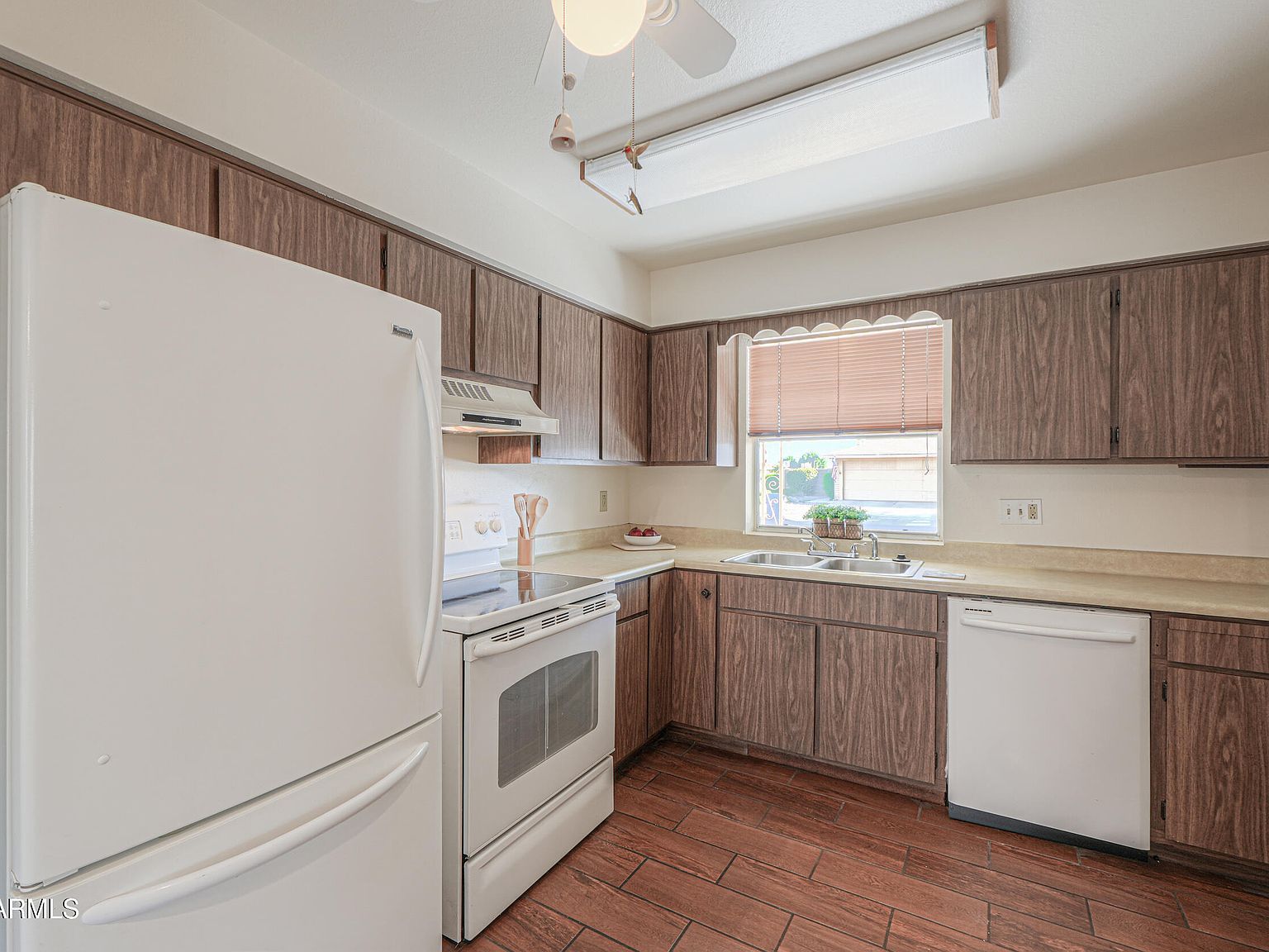 730 S Portland Mesa, AZ 85206  | Single Family