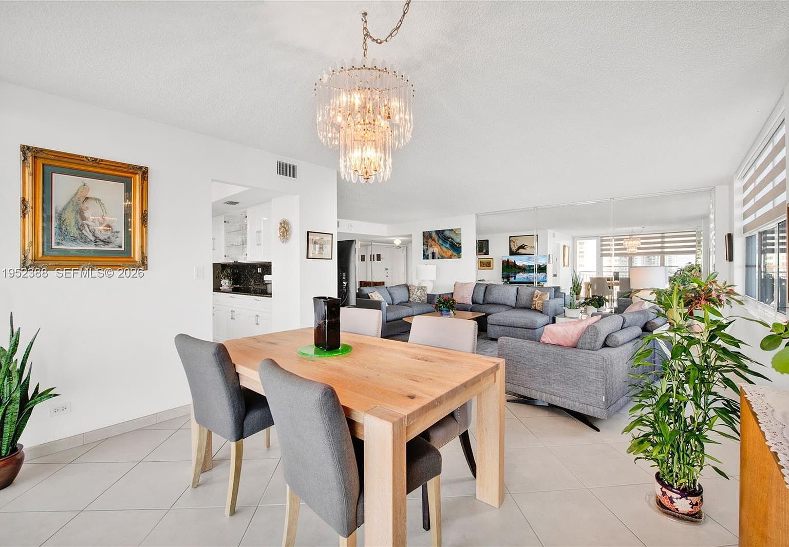 301 174th St APT 1018 Sunny Isles Beach, FL 33160 | Condominium