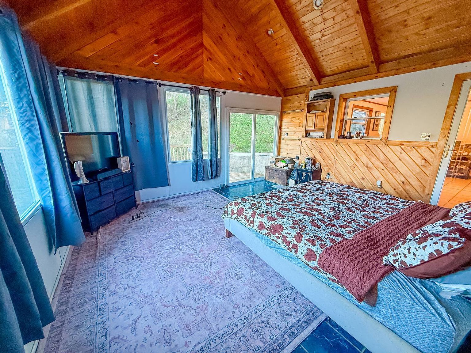 105 River St Gassaway, WV 26624  | Single Family