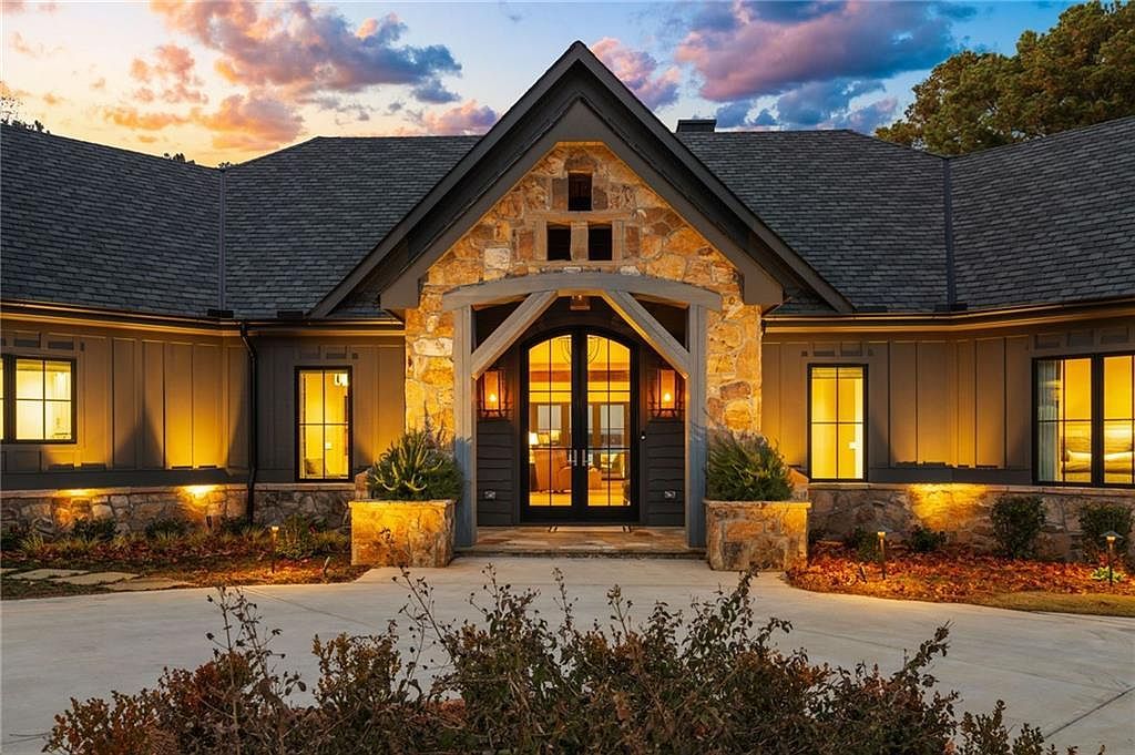 6091 Gc Crow Rd Flowery Branch, GA 30542 | Single Family