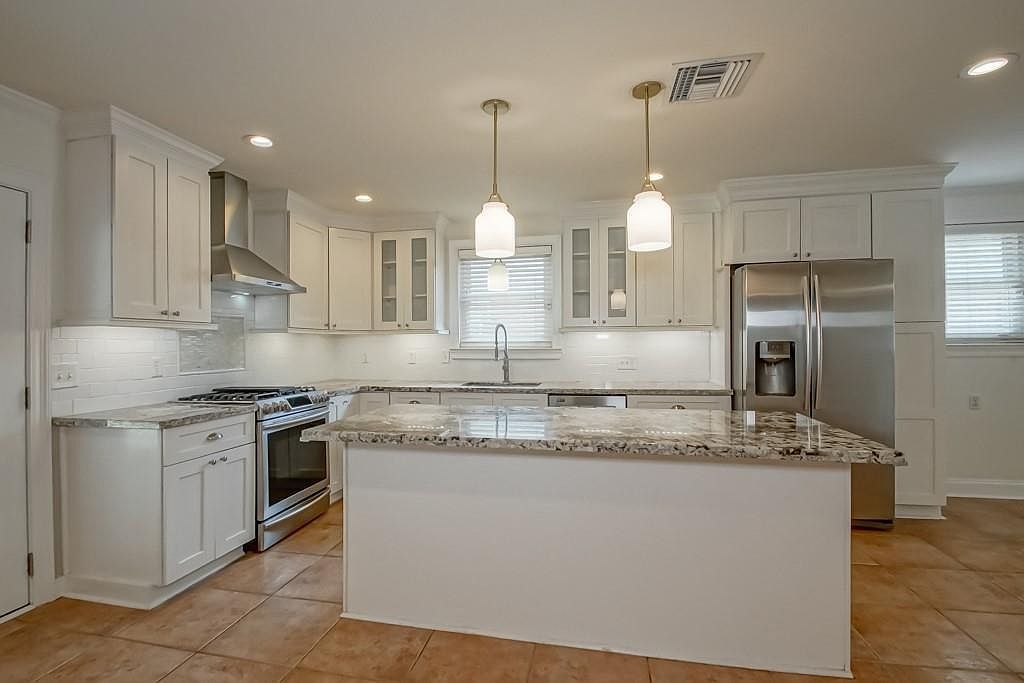 825 Elmeer Ave Metairie, LA 70005  | Single Family