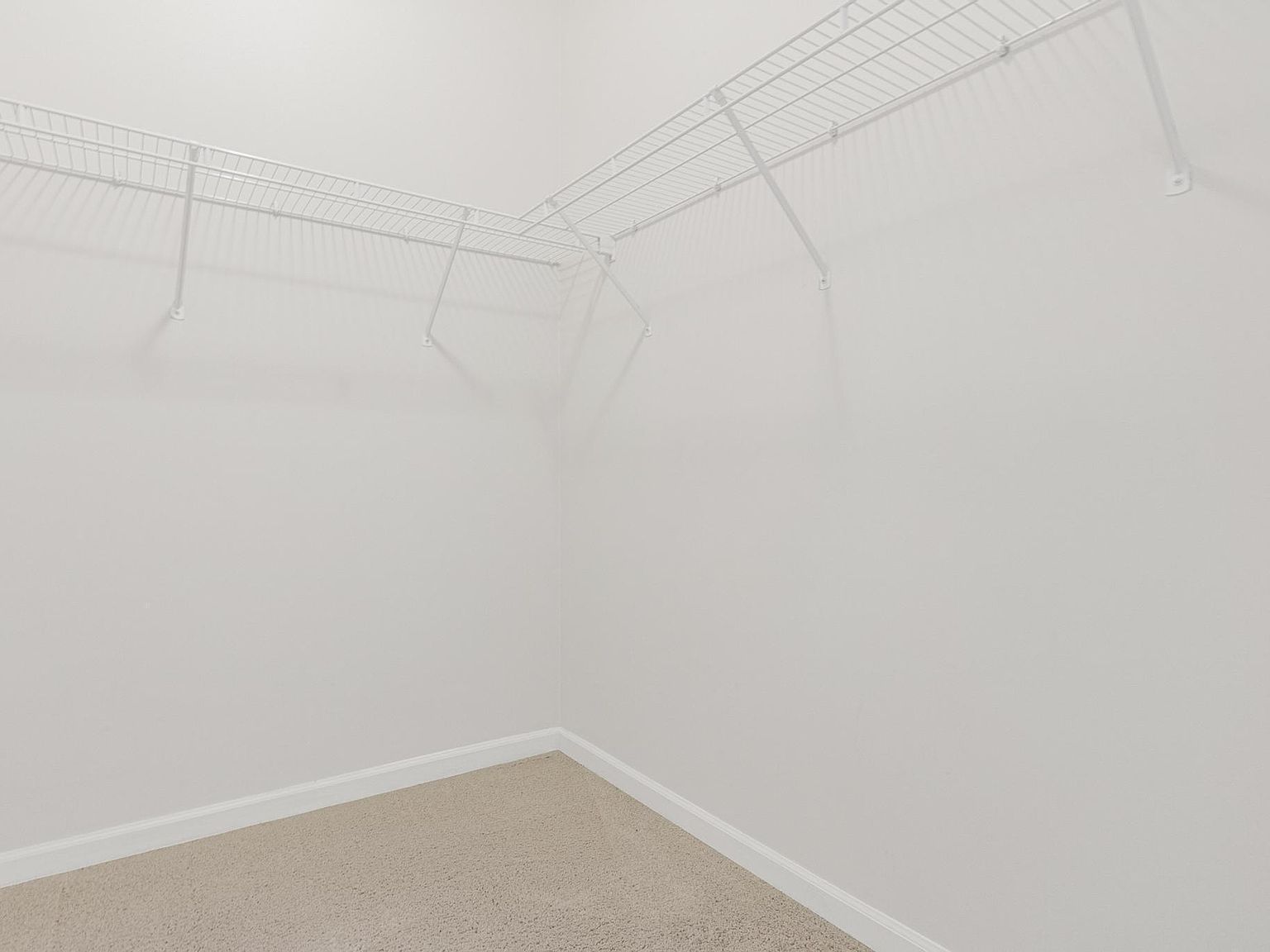 2566 Ellis Ave APT 103 Saint Paul, MN 55114 | Condominium