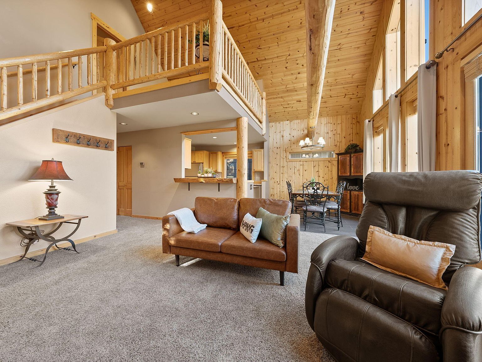 1640 Cinnamon Teal Dr Redmond, OR 97756 | Single Family