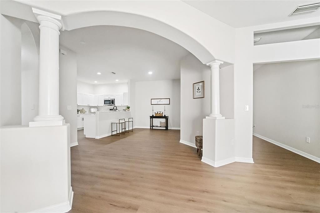 31806 Larkenheath Dr Wesley Chapel, FL 33543 | Single Family