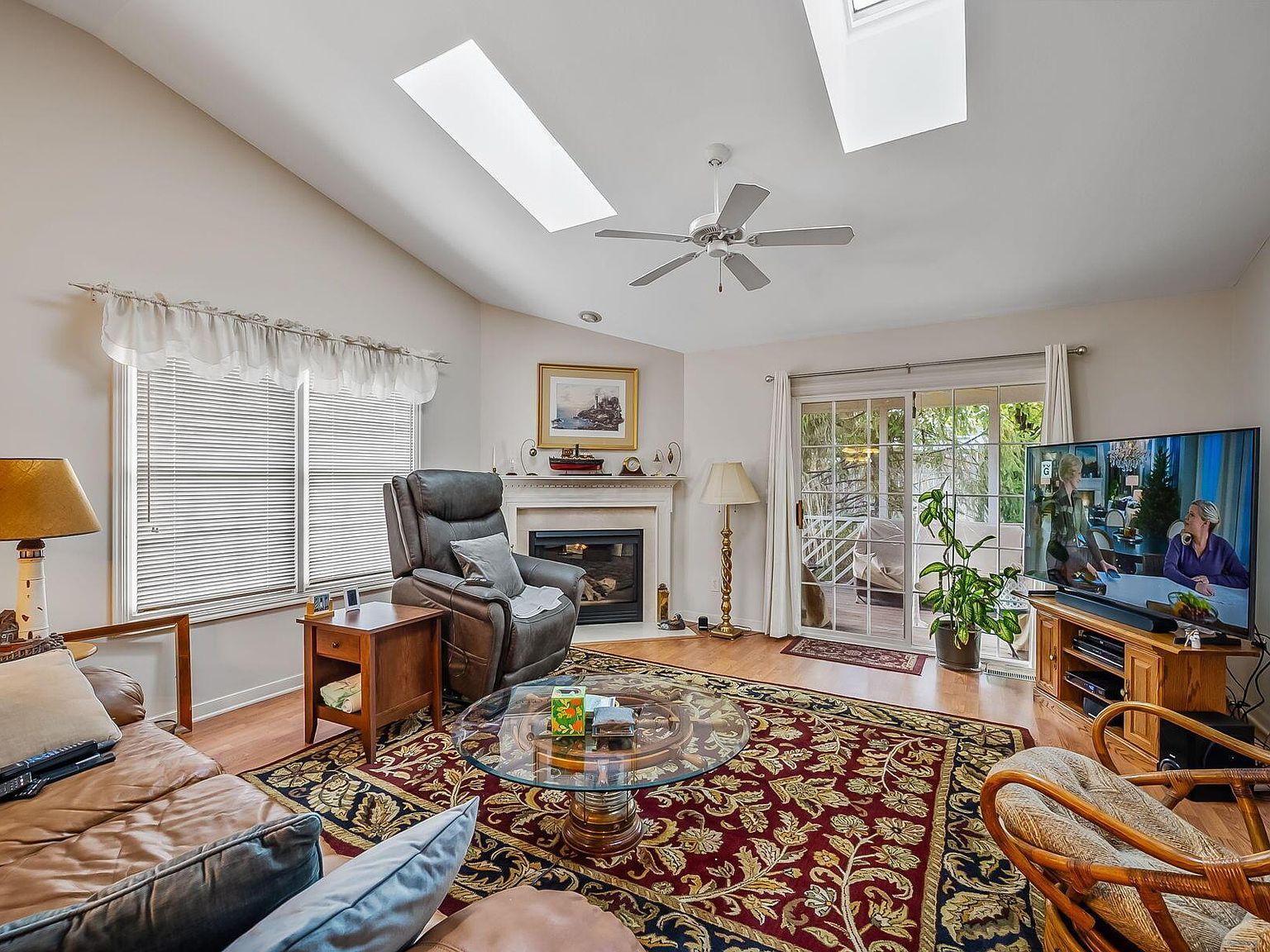 370 Little Creek Dr Delaware, OH 43015  | Condominium