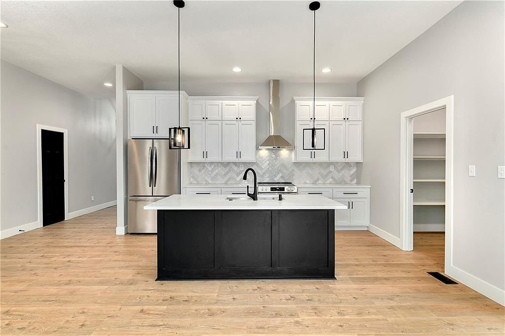 149 S Linn Valley Dr Linn Valley, KS 66040  | Single Family