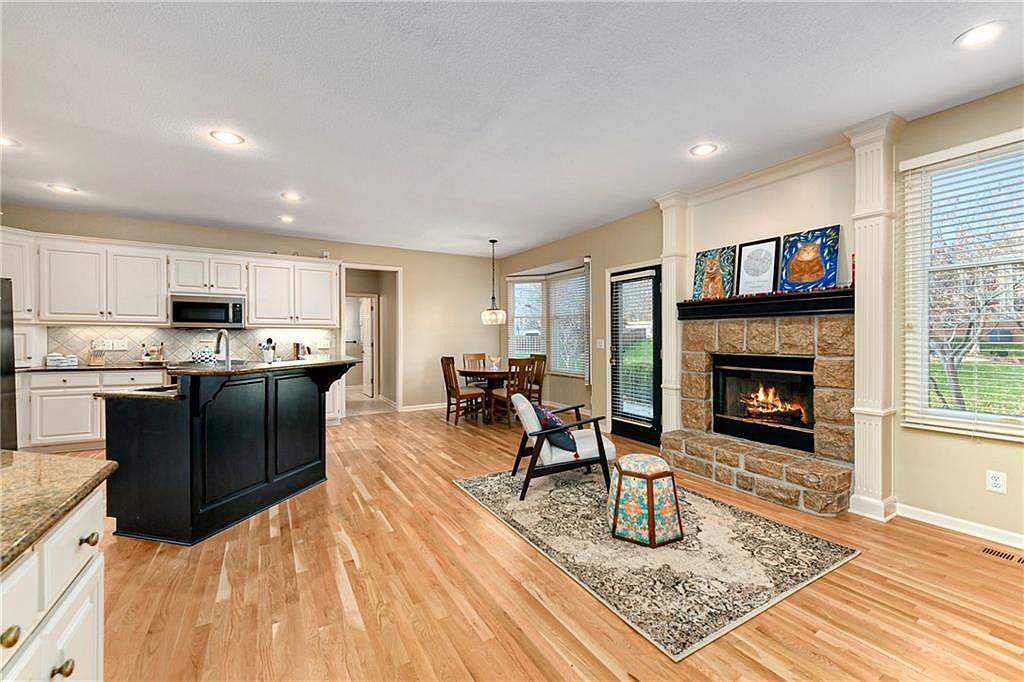 5102 W 161st Ter Overland Park, KS 66085  | Single Family