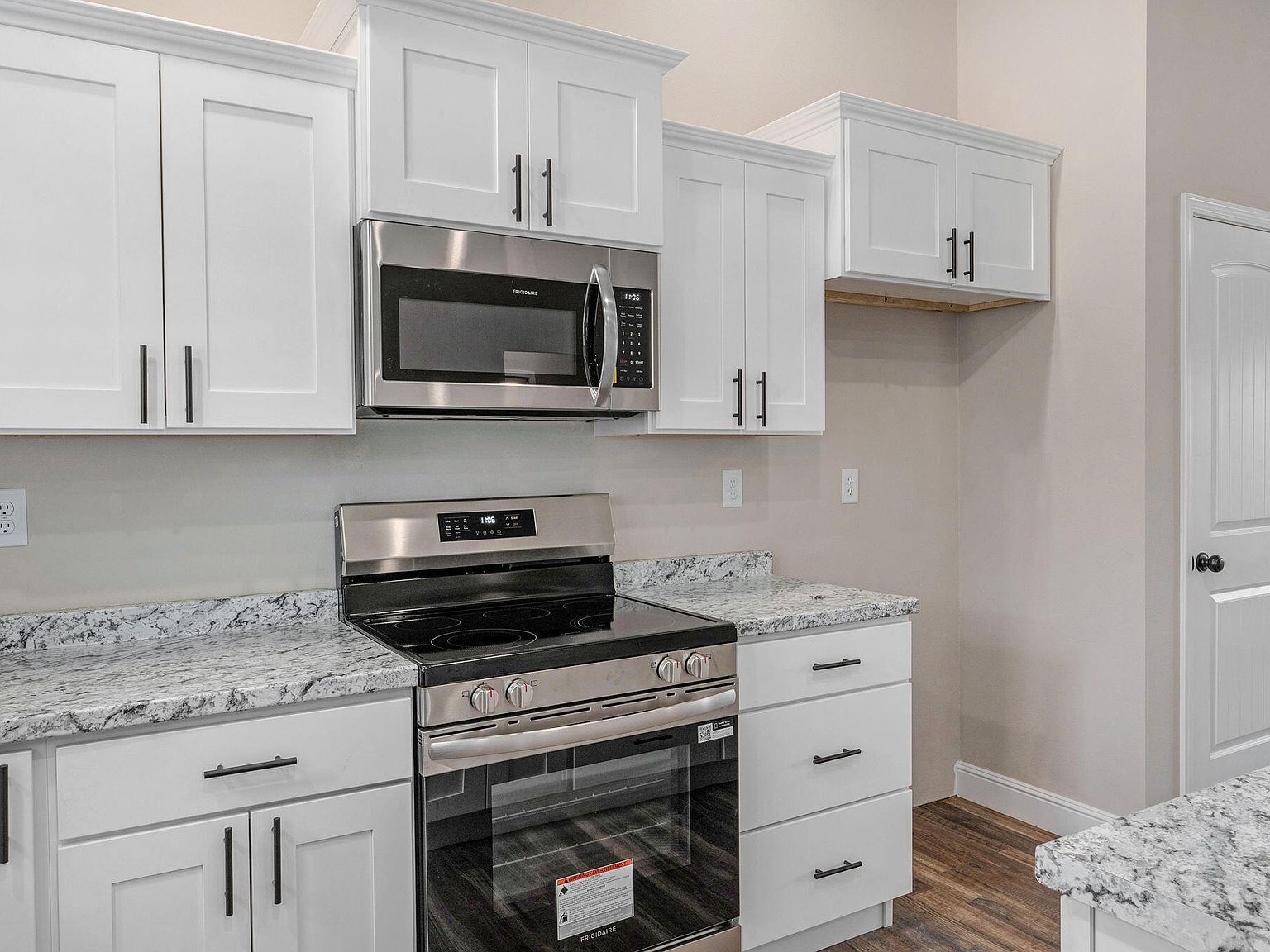 215 W Cofield St Aurora, MO 65605  | Single Family