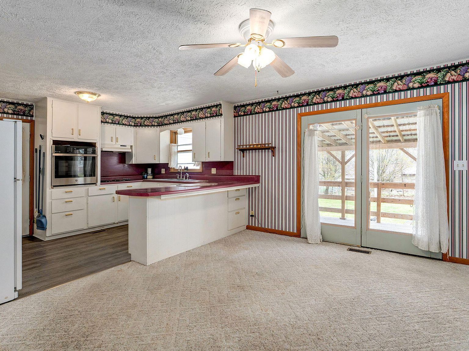 504 Garfield St Greenfield, MO 65661  | Single Family