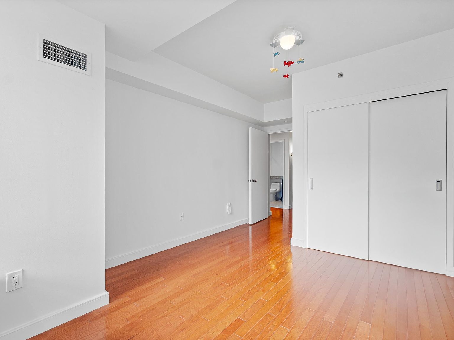 1 Shore Ln #619 Jersey City, NJ 07302  | Condominium