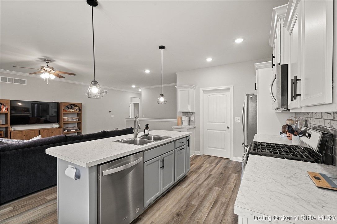 1121 Poplar Trace Way NW Corydon, IN 47112 | Single Family