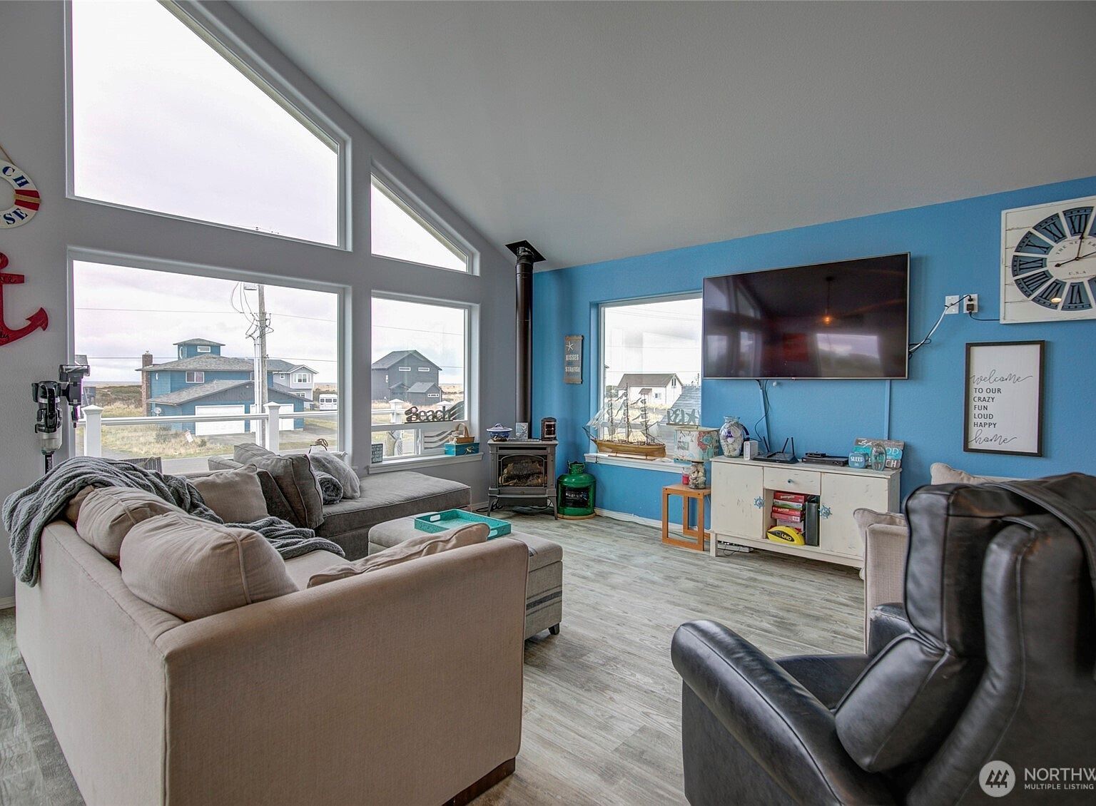 1120 Ocean Shores Blvd SW Ave, WA 98569  | Single Family