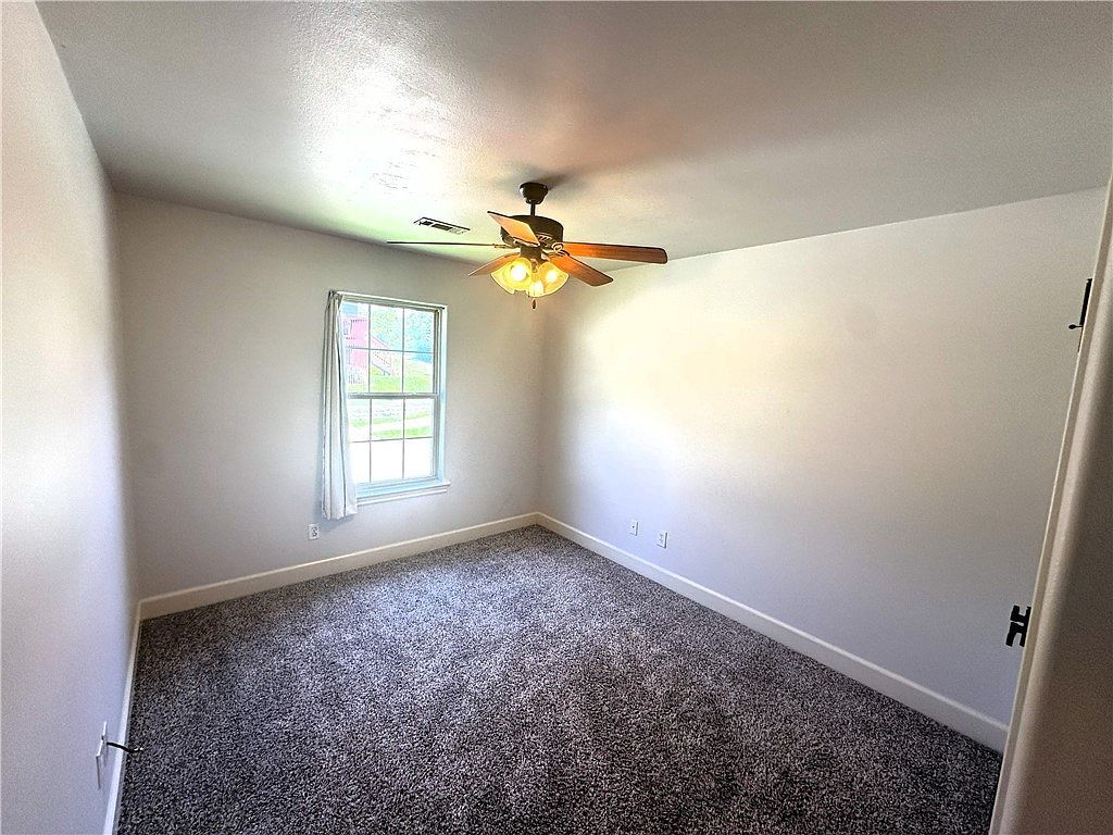 2944 Old Farmington Rd Fayetteville, AR 72704  | Single Family