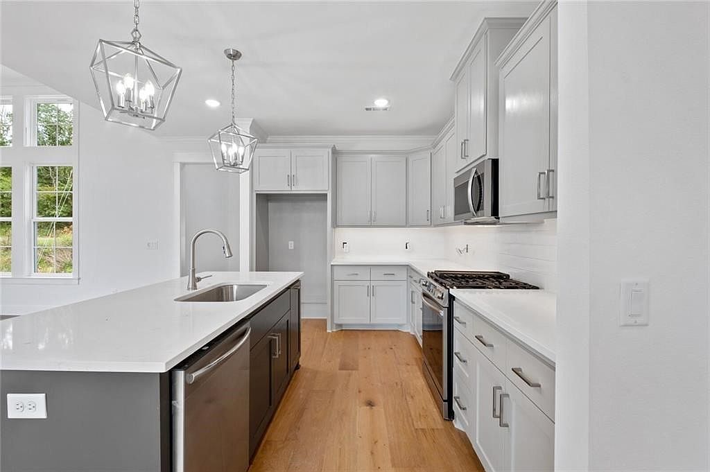 153 Kinross Dr Bella Vista, AR 72715  | Single Family