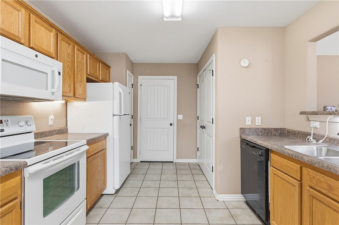 900 Churchill Ct Gentry, AR 72734 | Single Family