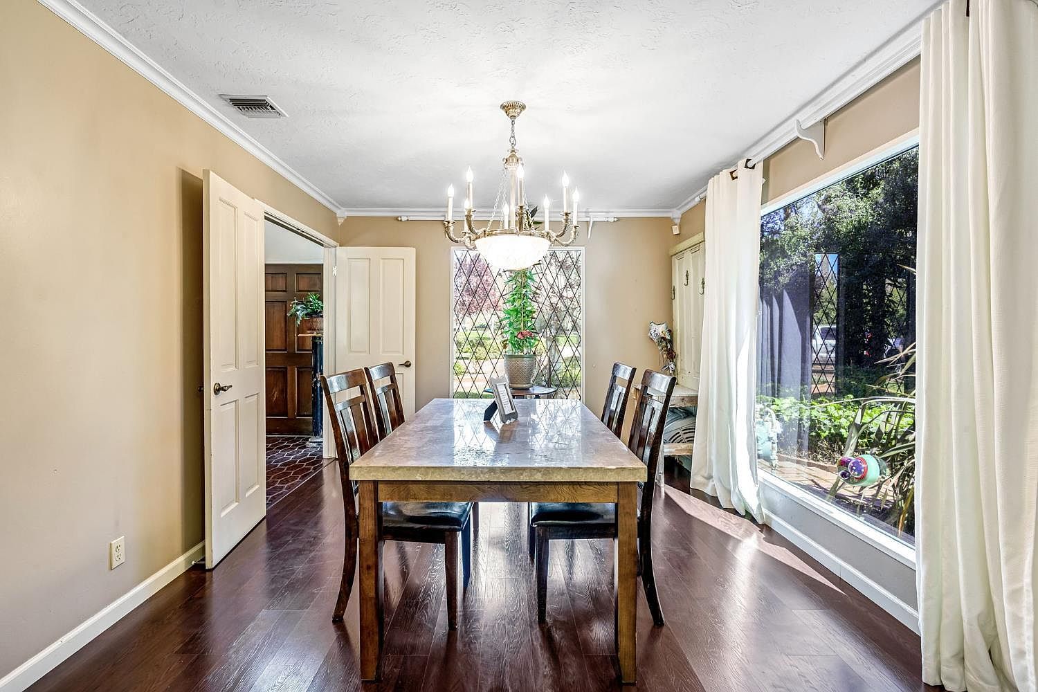 5626 E Butler Ave Fresno, CA 93727 | Single Family