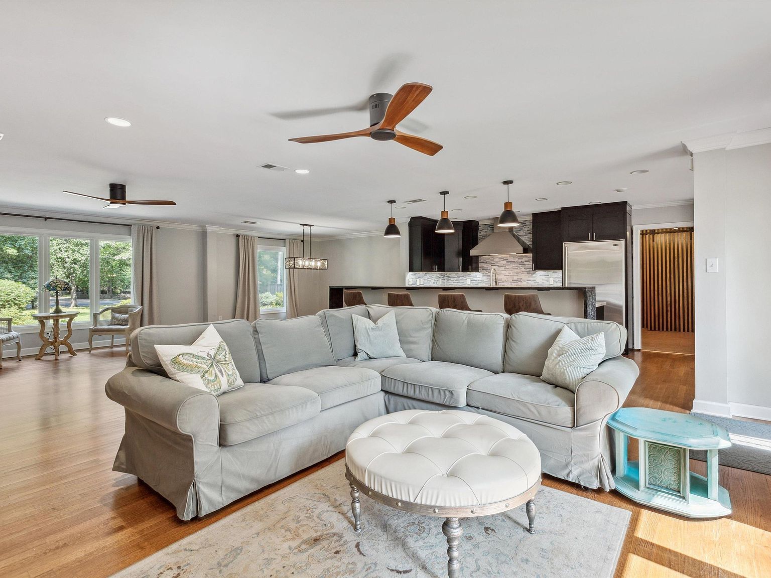 356 Waring Rd Memphis, TN 38117  | Single Family