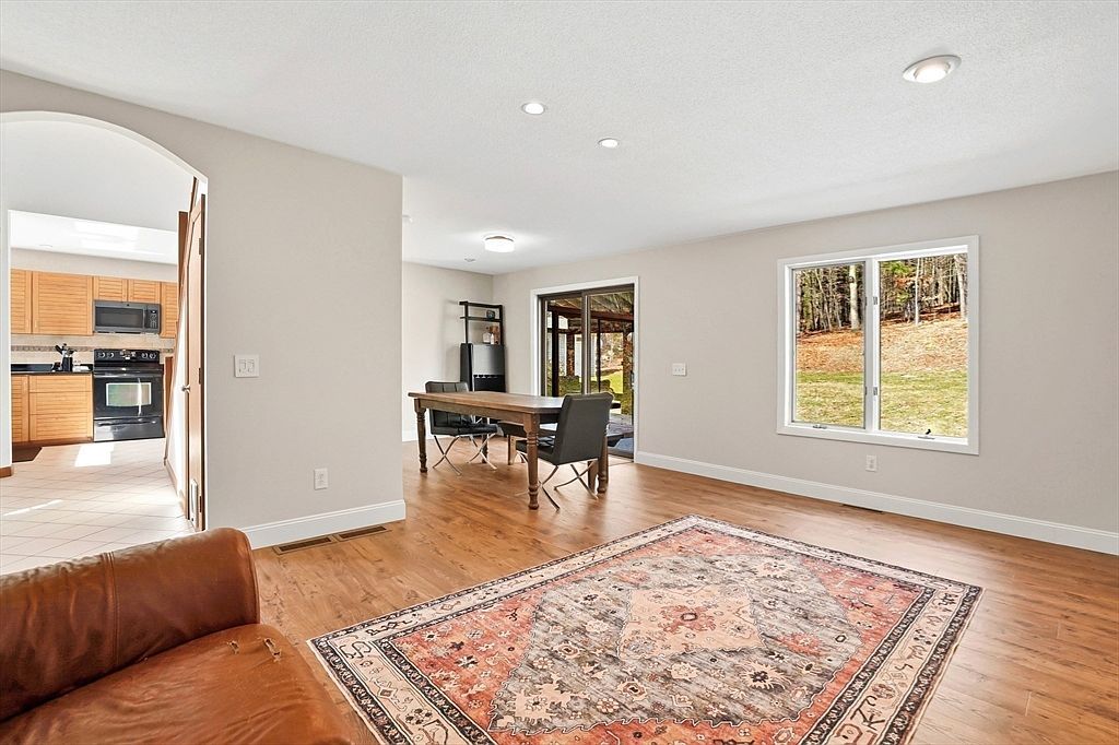 34 Grove St Shrewsbury, MA 01545  | Single Family