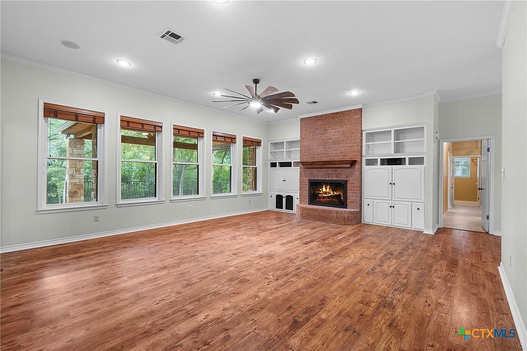 518 Riverwood Dr Belton, TX 76513  | Single Family