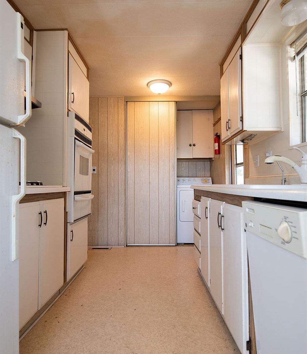 2505 Jackson Ave SPACE 179 Escalon, CA 95320  | New build