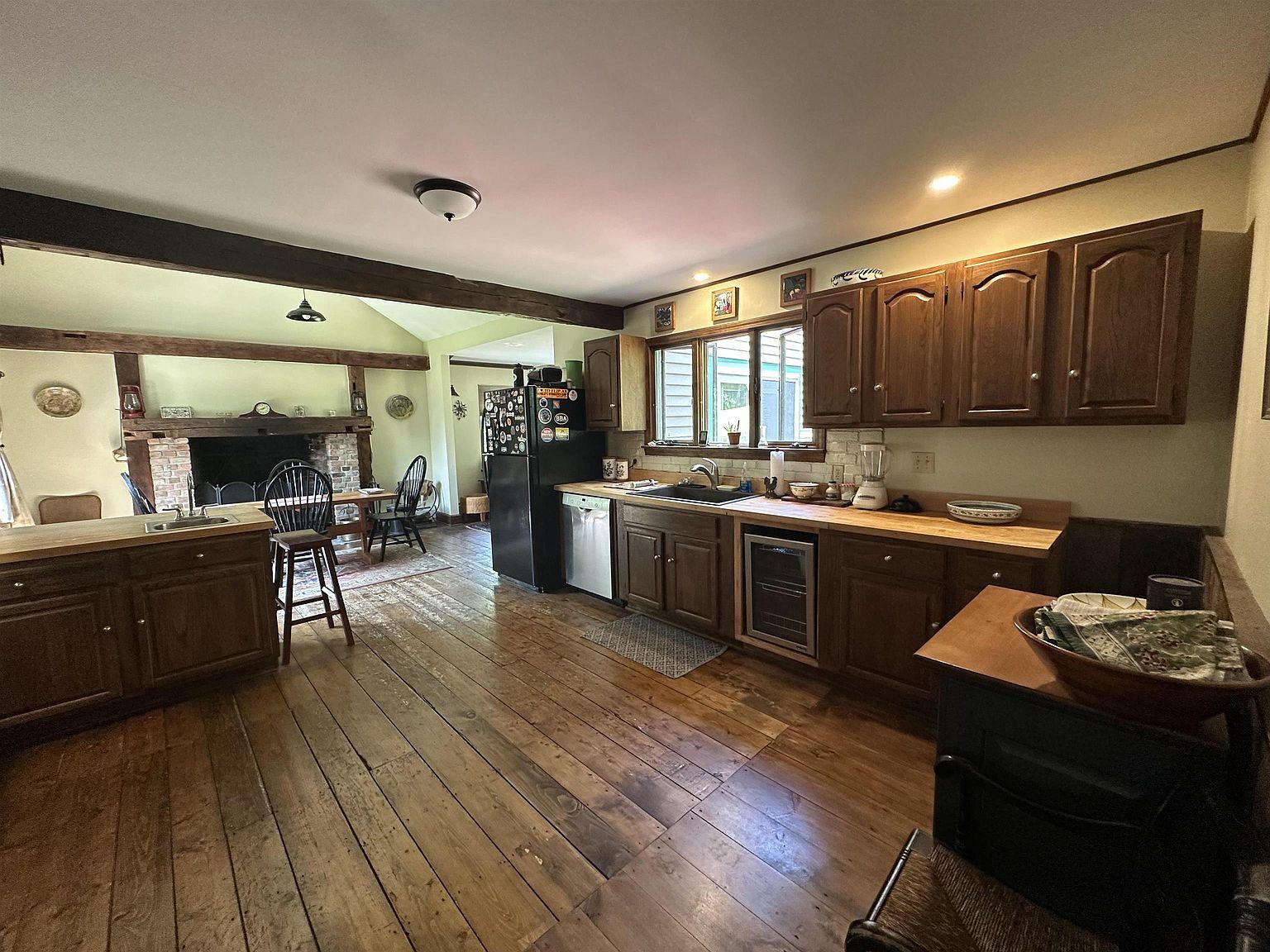16 Nutmeg Ln West Dover, VT 05356  | Single Family