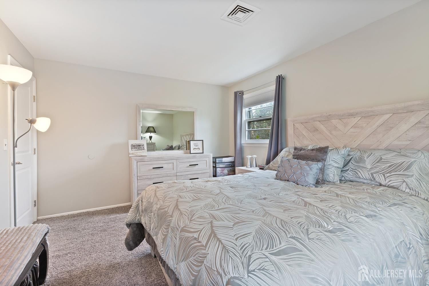 132 Somerset Ave South Plainfield, NJ 07080  | Single Family