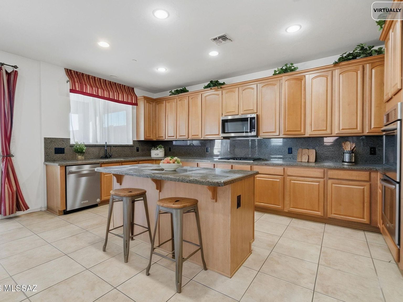 17003 S Mesa Shadows Dr Vail, AZ 85641  | Single Family