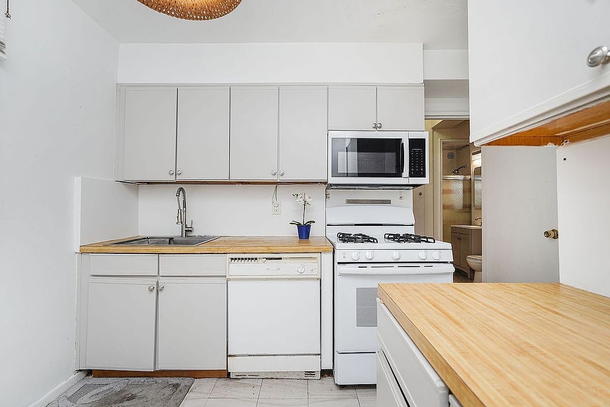 2785 Ocean Pkwy APT 2G Brooklyn, NY 11235  | Condominium
