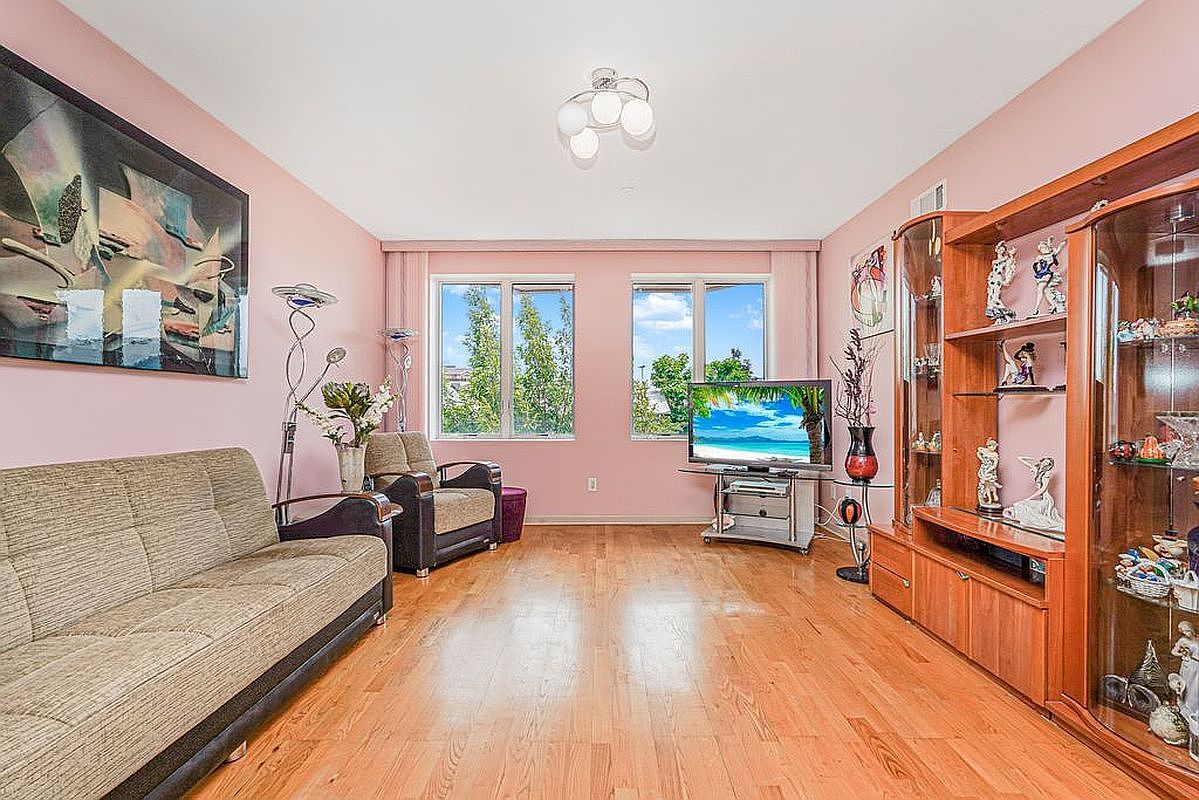 3034 Brighton 1 St #5 Brooklyn, NY 11235  | Condominium