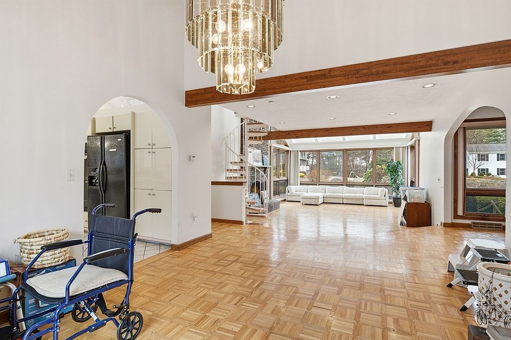 140 Waverly Rd Ludlow, MA 01056  | Single Family