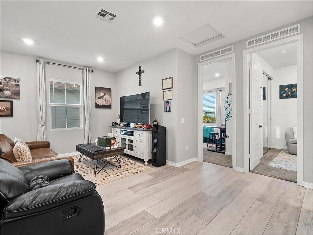 27478 Boulderview Way Valencia, CA 91381 | Single Family