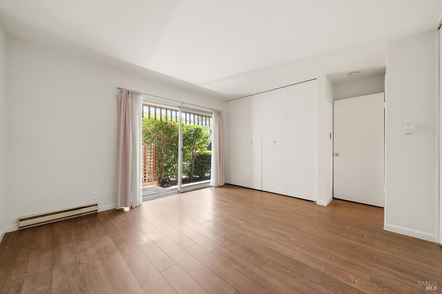 260 Merrydale Rd APT 5 San Rafael, CA 94903  | Condominium