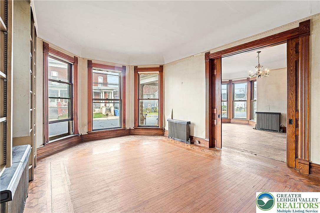 47 Cherry St Walnutport, PA 18088 | Single Family