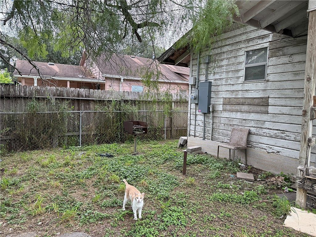 1402 E Kenedy Ave Kingsville, TX 78363 | Single Family