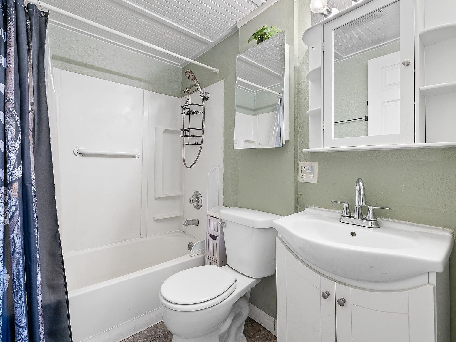 242 Anamosa St Rapid City, SD 57701 | Single Family