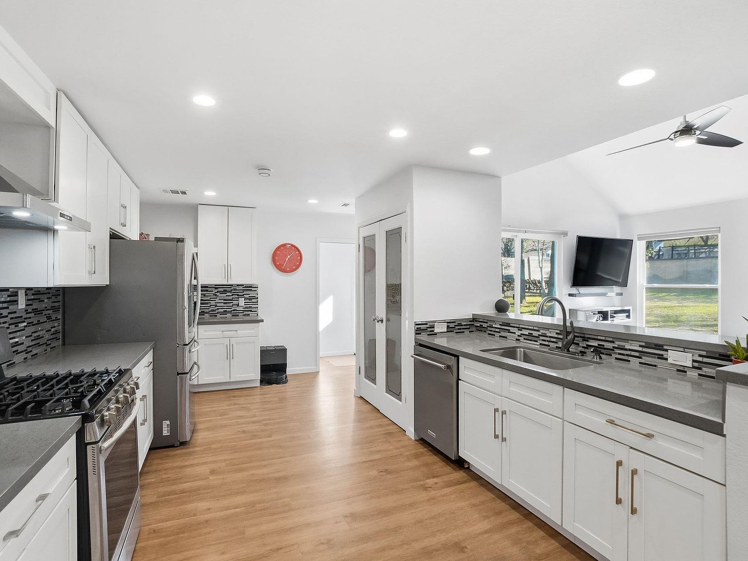 2505 Barton Hills Dr Austin, TX 78704  | Single Family