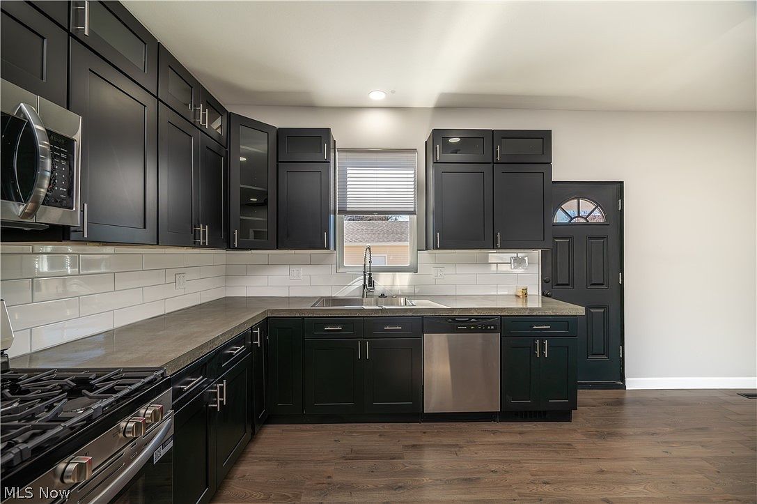 807 E 3rd St Salem, OH 44460  | Single Family