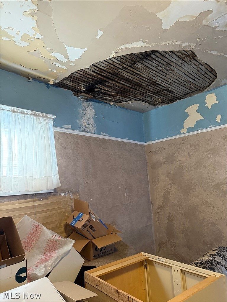 641 Benwood Ave Youngstown, OH 44502  | Single Family