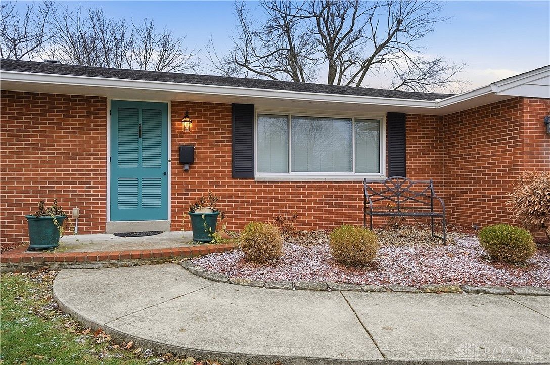 2324 Belloak Dr Dayton, OH 45440  | Single Family