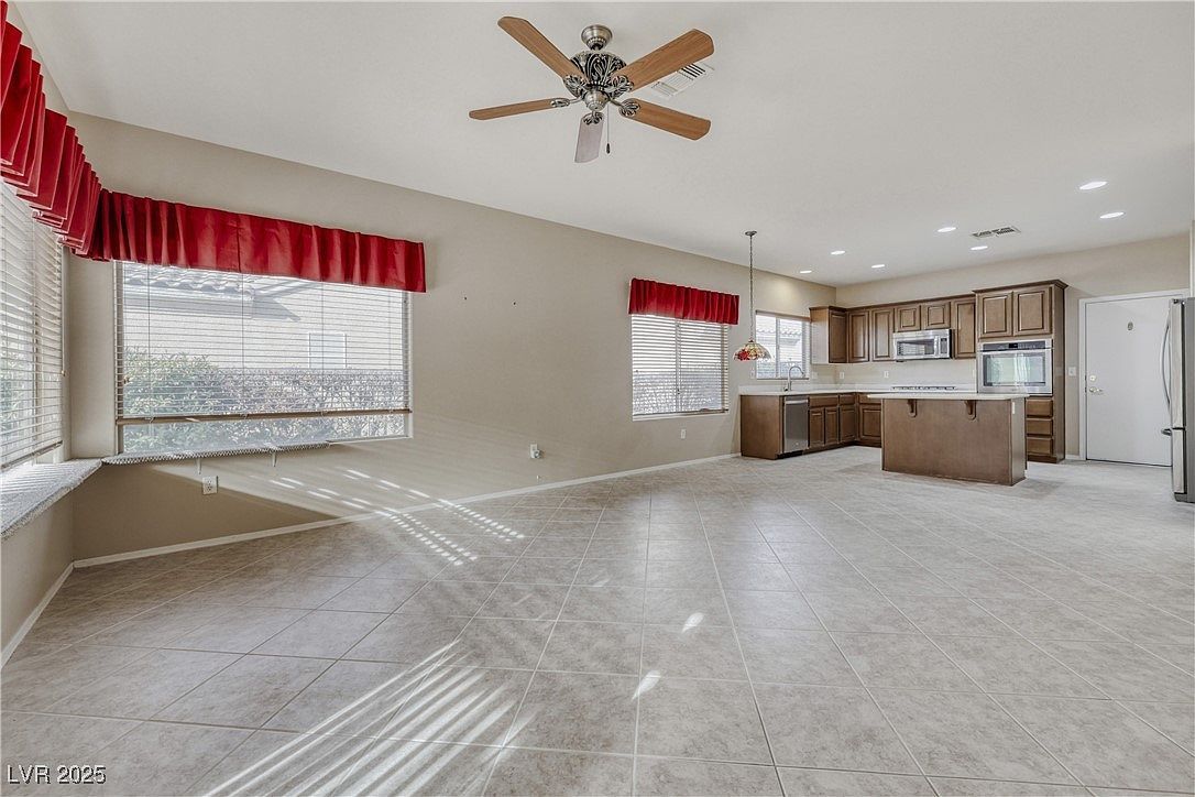 2585 Forest City Dr Henderson, NV 89052 | Single Family