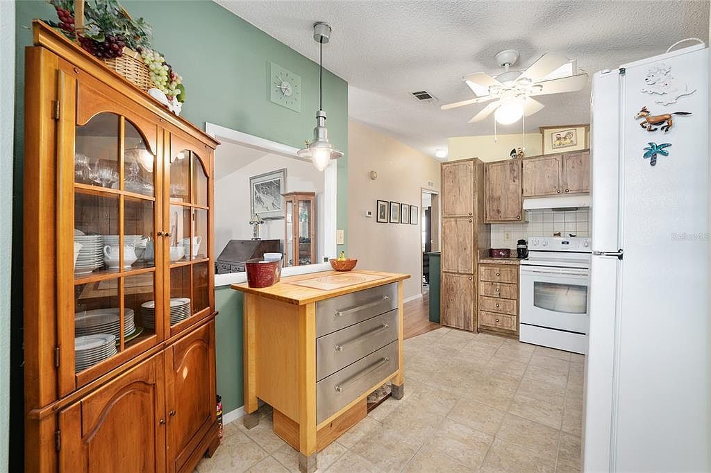 1874 W Schwartz Blvd Lady Lake, FL 32159 | New build