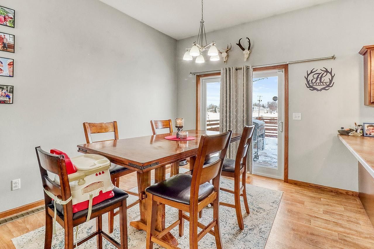 302 Chicago Ave Breckenridge, MN 56520  | Single Family