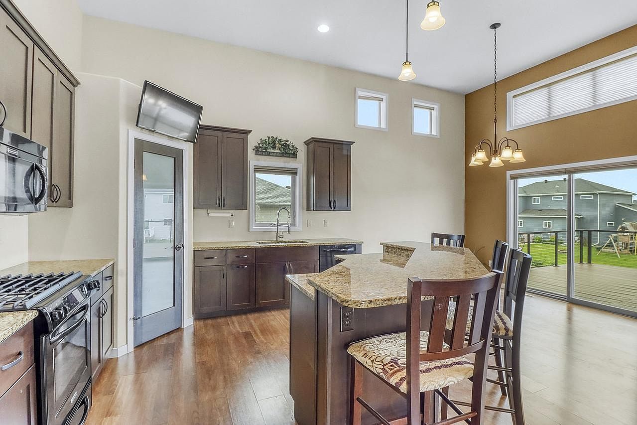 267 34th Ave E West Fargo, ND 58078 | Single Family